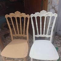 ورحمه الله وبركاته كراسي عظم عاج ثنين صحراوي واثنين ابيض يعني اربعه سع...