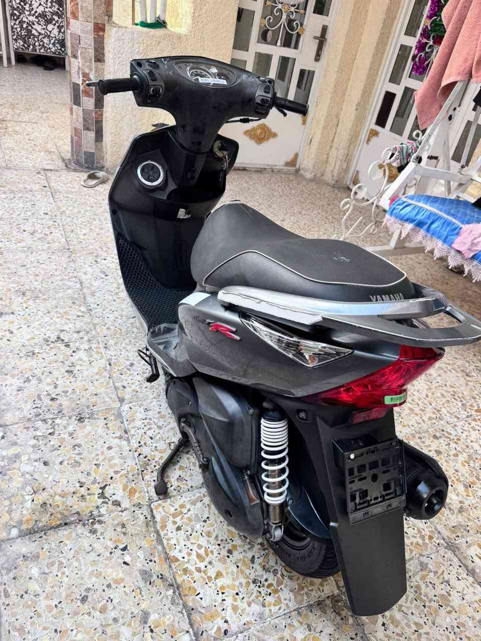 السلام عليكم للبيع ماكس GTR 2008 دراجه نوزل دراجه مال رنبه مكفوله كفاله عامه ختم واحد الكفرات ويه المكينه اوراقه كامله ((المكينه والكلجات))  كفاله زوج تايرات جديد دراجه زيرو ماشيه 20 الف بلادي ودهن اذا مو موتل مادير وبانزين كله ادير محسن جيب وياك 100 فيتر 
مكان بغداد الجديدة 
***********
