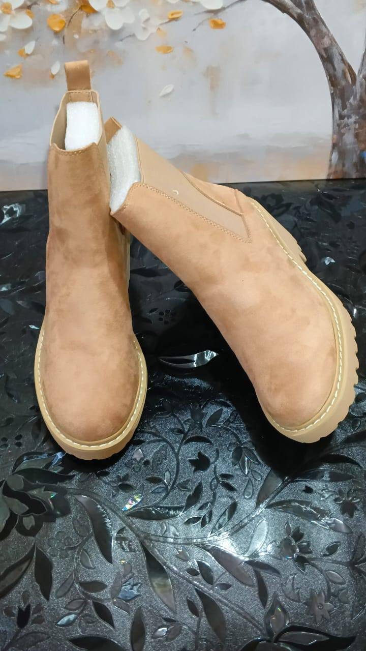 بوتين نسائي وبناتي وشبابي وبناتي محير سعر القطعه 25 قطعتين 45 التوصيل مجانا لجميع العراق بوتين نوع خفيف وراقي جدا للحجز والاستفسار *********** وتساب
***********
