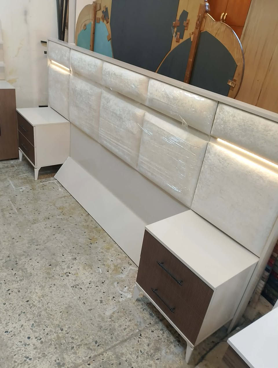 غرفه نوم تركي للبيع 
السعر 650
المكان
قادسيه قرب ملعب المواج


**إذا كنت صاحب هذا الإعلان وتريد حذفه لأي سبب، رجاءا أرسل رسالة إلى الدعم الفني**