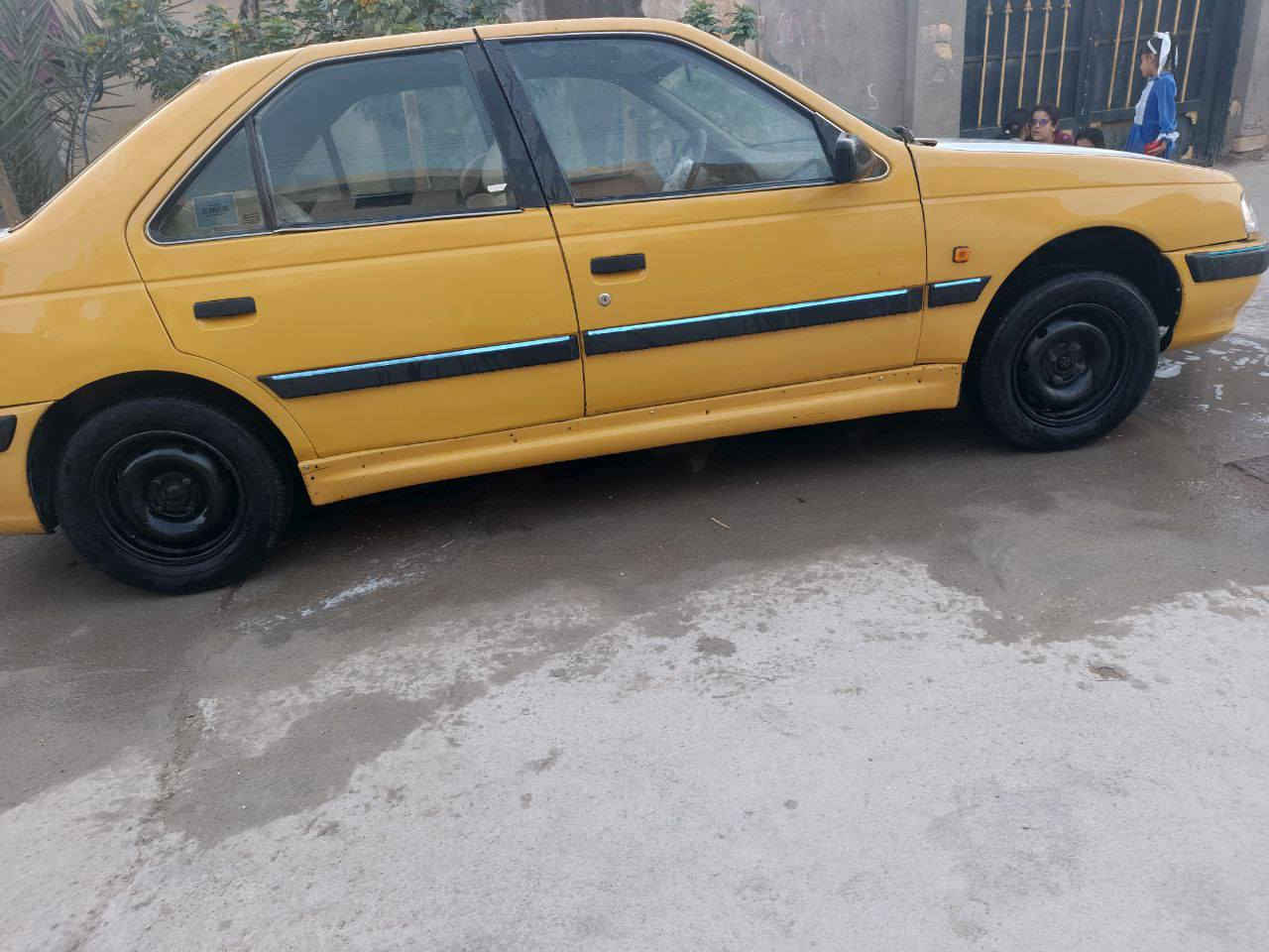 السلام عليكم.. للبيع بيجو بارس موديل 2013 رقم بصرة وراعيها موجود بالبصرة ومكان السيارة حالياً بالناصرية .. السيارة مصورة اليوم وكدام عينك لا ضربة ولا تبديل وبيهه تصليحات خياسات كلش بسيطة.. الكير والمكينة كلش حلوات ونواقص السيارة بسيطة جداً واتصل وأشرحلك كل التفاصيل والنواقص.. السعر 27 ورقة وتستلمها مصفرة وجاهزة والخط والبحث بيدك، وإذا تريد أطيحلك من السعر وأنت تصفرها هم عادي ماكو مشكلة.. ملاحظة: أنا مكلف بالنشر وهذا رقم صاحب السيارة: ***********
