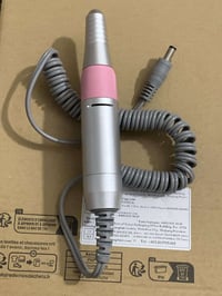 مبرد اظافر • للبيع • توصيل