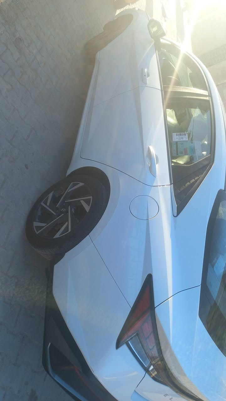 النترا.    2024    خليجي كوري.   مرقم  بغداد  السعر ١٨٨  ماكاني بغداد 
محرك 2000.    ماشية ٢٥ الف كيلو    

    

المواصفات فوووول      .  

شاشه ديجتال ٣ خلفيات لشاشه احمر ارزق سمائي

بصمه   

تشغيل عن بعد             تحكم ب جام عن بعد

جنطه ذكيه كهربائية            

فتحه سقف                   

محرك 2000.                              

حساس لايت 

حساس خلفي بلادي 

حساس أمامي بلادي 

حساس اعطال 

حساس اطارات 

حساس مطر وجليد 

حساسات وقوف

تبريد قطعتين

كاميرا خلفيه بلادي 

جي بي اس

نضام تشغيل الكاميرات 

شاشه  كبيره اصلي ابل كار بلي 

نضام ترحيب مري شفط

نضام مود درايف إيكو وسبورت و عادي وسمارت

تحكم ستيرن

5 ويل كب كروم حجم 17

لد امامي نهاري

 شباك نيكل

مانع انزلاق

مانع انحدار 

لايت عدسات زنون 

بك لايت لد

ايرباكات

جهاز موازنه ABS
***********
