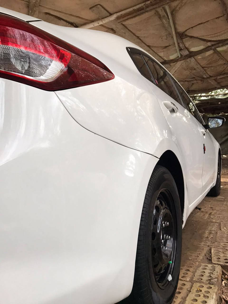 السلام عليكم سيراتو ٢٠١٨ فول عده الفتحه
١بصمه
٢كامره 
٣حساسات 
٤تحكم صوبين 
٥جلد بلادي هاي فوكا تلبيسه 
٦اربعه دسك
٧خمسه ويل كب بيها ويل كل البلادي بس ذني اني مخليهن  السياره رقم اربيل بسم شركه تريد تحويل تريد وكاله اي شي حاضر وهاي صفاحها موس صلوات السياره بيها دور مال جاملغ الخلفي انتبه الدور والباقي مكفول شوف العين بعد السياره مكانها نجف السعر ١٣٥وبيها مجال للستفسار ***********
