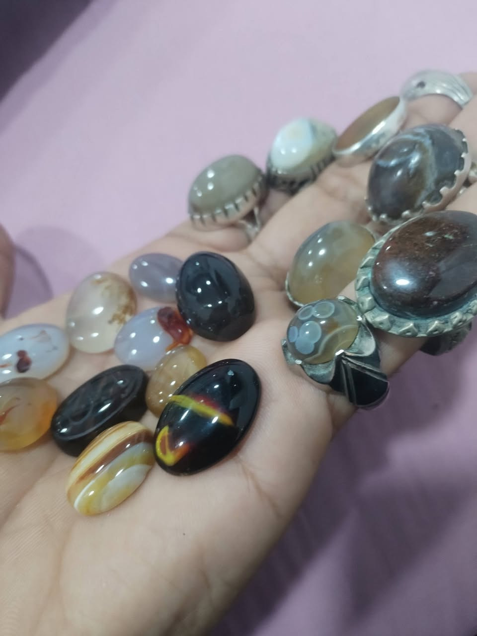 كلهن ب240 الف
احجار شرط ذمه الله ساهد وفضة اصليه ومحابسي استخدامي ما ابيع وشتري بس حتاجيت ابيعهن يشهد الله


**إذا كنت صاحب هذا الإعلان وتريد حذفه لأي سبب، رجاءا أرسل رسالة إلى الدعم الفني**