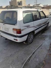 استيشن • محرك كامري ٢٠٠٠ • ٧ راكب