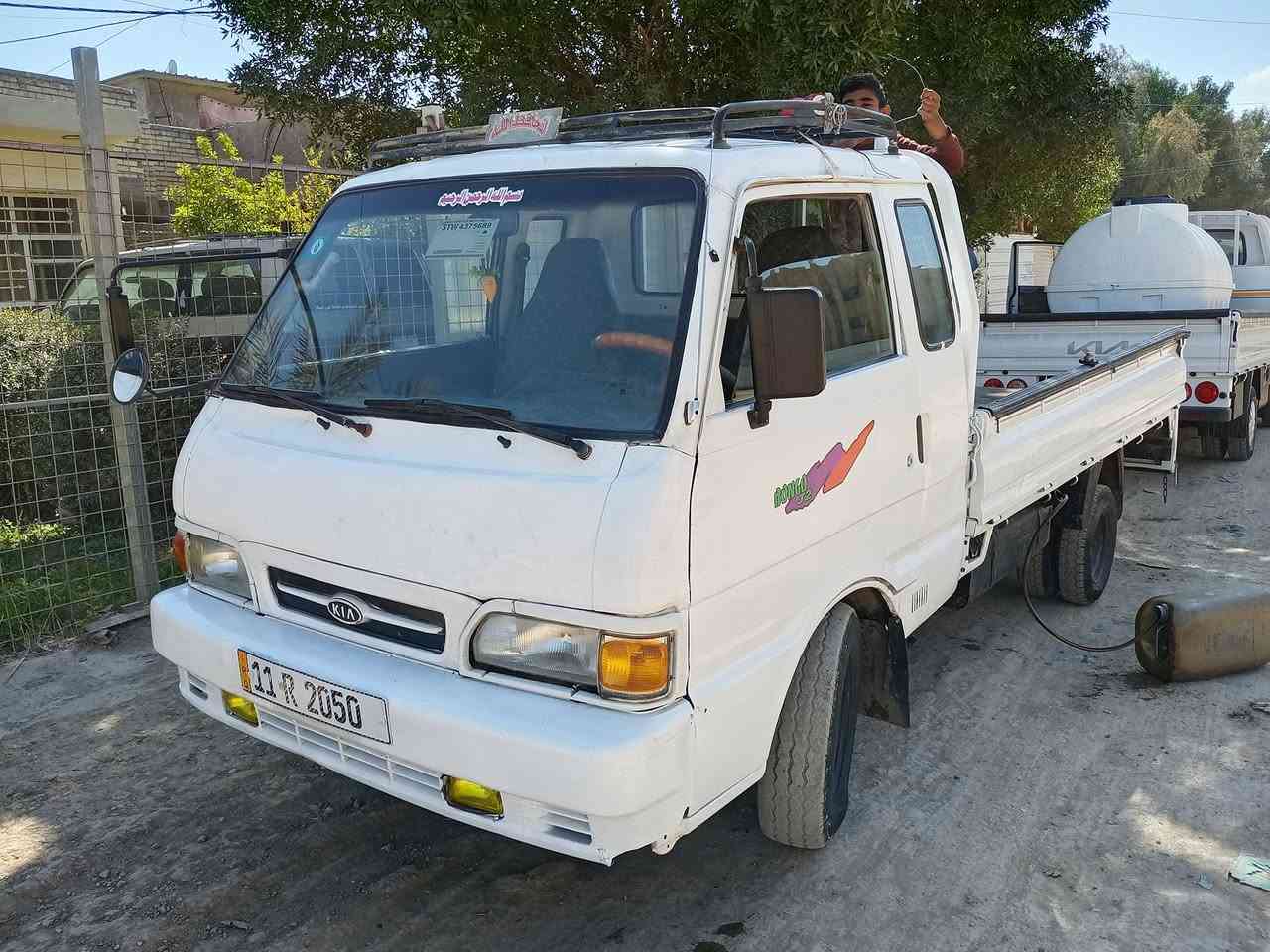 سلام عليكم اخوان كيا بنكو موديل 97 مكان السياره بغداد ابو غريب السياره جاهز ه محرك الصرف والتبخير صدر جديد امامي خلفي االسنويه31 رقم الهاتف *********** ال***********
