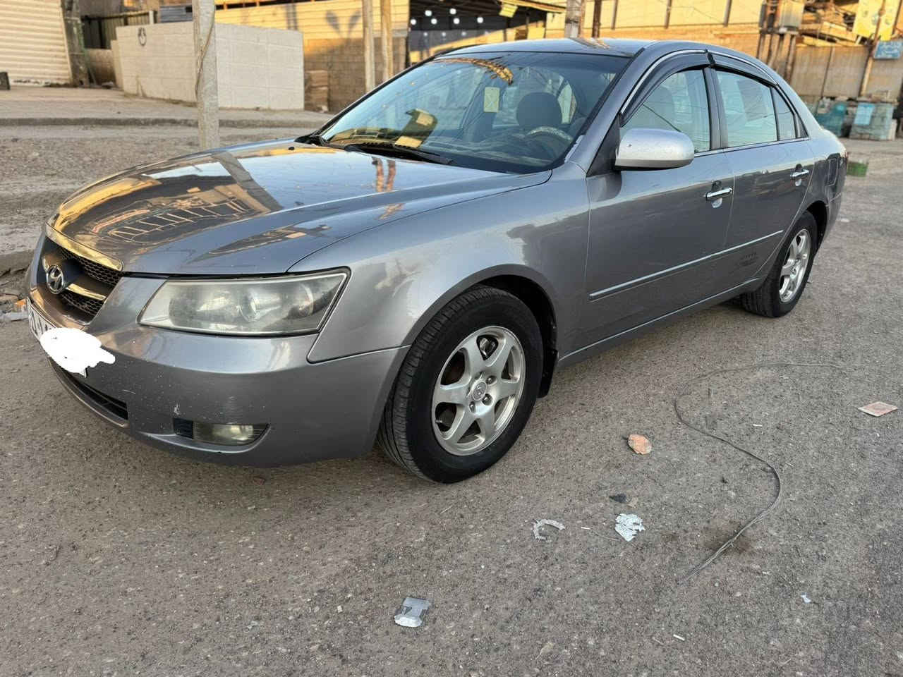 سوناتا 2006
مكينة 3300
وارد أمريكي 
سياره كل نقص مابيهة جاهزة للأخير 
بيهة صبغ حزام 
سونار موجود 
رقم بغداد باسمي 
مكانها بغداد السعر 87 وبيهه مجال بصيط التواصل او خاص *********** مكانه بغداد
