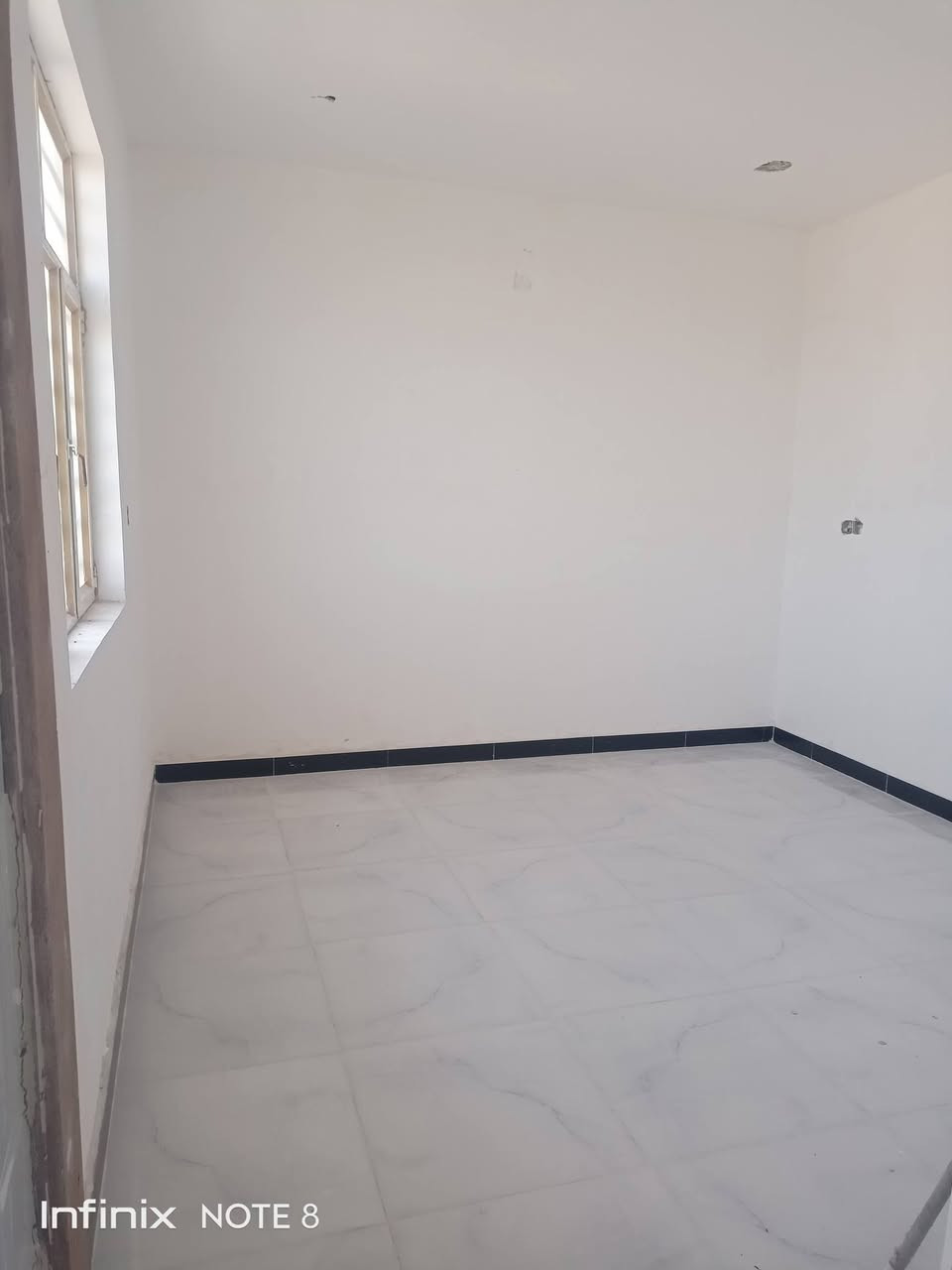 شقه للايجار بناء حديث ركن  طابق ثالث بغداد مدينة الصدر قطاع 26خلف بنانزين خانة 26 لاستفسار الاتصال عل رقم
***********
