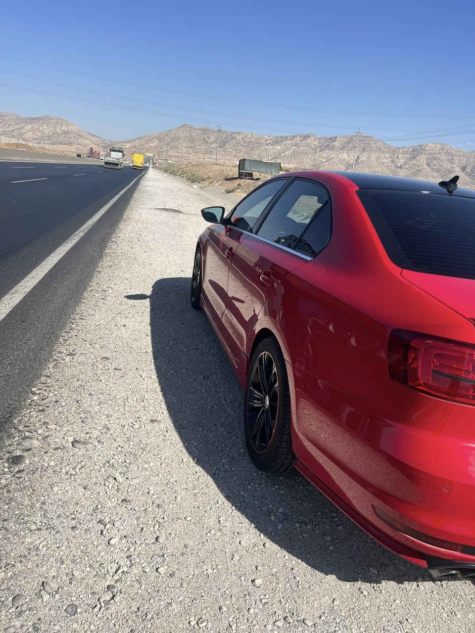 للبيع فولكسفاغن جيتا 2017 – فول مواصفات

السيارة جيتا 2017 فول مواصفات
نظيفة وجاهزة للاستخدام

المواصفات:سياره فقط بوند مبدل بدون اي صبغ 
 • محرك 1.8 تيربو قوي واقتصادي
 • قير 3 أوضاع:
 • عادي (D)
 • أوتوماتيك
 • سبورت (S)
 • مانيول + ستيرن شفتات
 • كشن جلد (بيها تتفيه بالكشنات)
 • شاشة أصلية
 • رادار خلفي
 • صفحات
 • تحكم بالمقود
 • مكيف قوي ❄️
 • مرايا كهرب
 • جنوط ألمنيوم
 • ABS + Airbag

الحالة:
 • الماكينة والجير شرط 
 • استخدام شخصي
 • فحص بأي مكان
 • ما محتاجة شي

📍المكان: دهوك 
💰السعر: 133  ومجال بسيط )
📞للاتصال:***********

⸻
