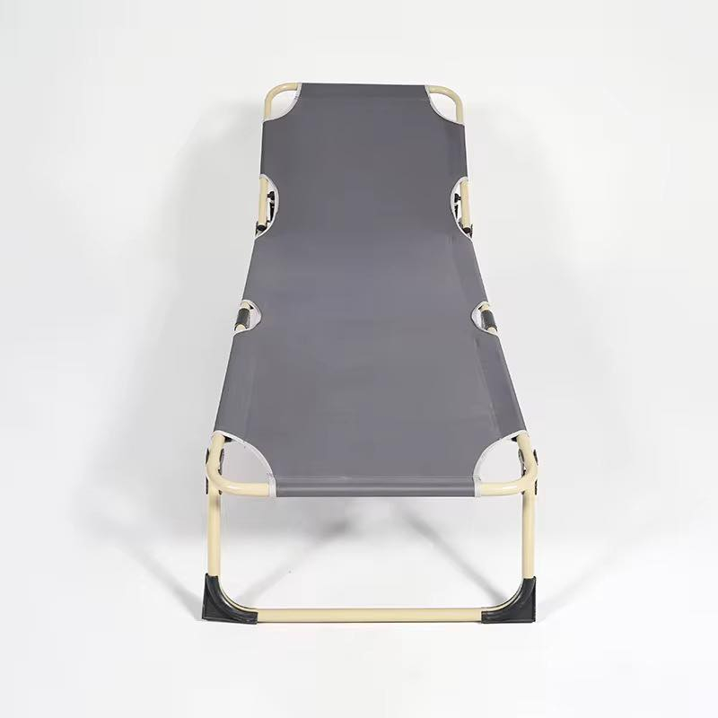 هذا المنتج هو سرير تخييم قابل للطي، مصمم ليكون خفيف الوزن وسهل الحمل. 
أبرز المميزات:
سهولة التخزين: يمكن طيه بسرعة لتوفير المساحة، مما يجعله مثاليًا للرحلات، التخييم، أو حتى كسرير إضافي للضيوف في المنزل.
المواد: يصنع عادة من إطار فولاذي متين وقماش بوليستر مقاوم للتمزق والماء.
الراحة: تأتي بعض الطرازات بمسند ظهر قابل للتعديل بعدة أوضاع للاسترخاء.
الأبعاد التقريبية: يبلغ طوله حوالي 170-190 سم وعرضه حوالي 56-70 سم.


**إذا كنت صاحب هذا الإعلان وتريد حذفه لأي سبب، رجاءا أرسل رسالة إلى الدعم الفني**