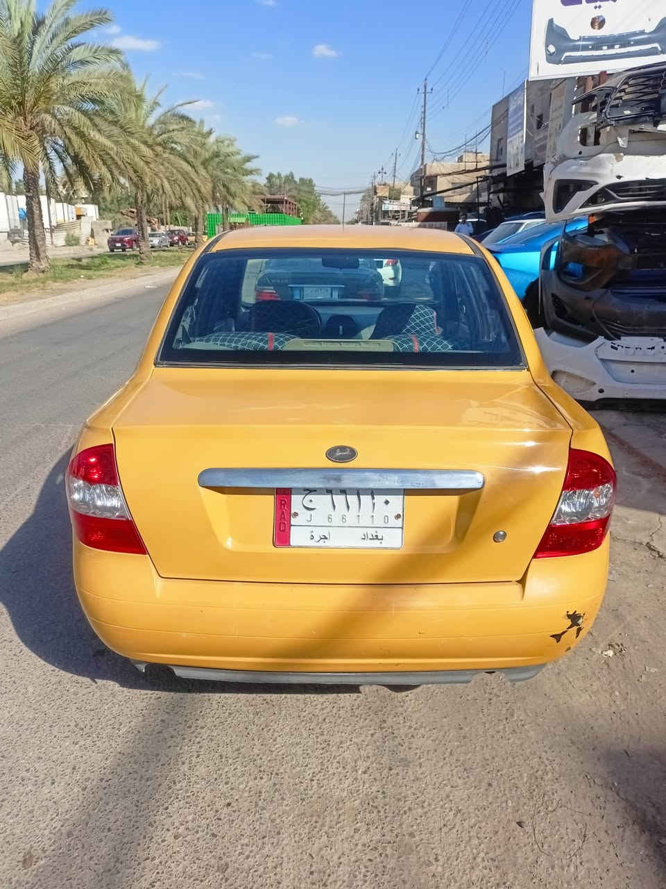 السلام عليكم ع بركة الله طيبة موديل 2016 سيارة جاهزة للاخير اي نقص ما بيها كبل اشغل للشارع تخم تاير باتري صدر تبريد كله جديد مكفولة كفالة عامة عده صبغ البنيد فقط اثر الجراد السيارة باسمي مكاني بغداد الشعب . *********** ( اتصل واعرف التفاصيل. ) الرقم بي واتساب
