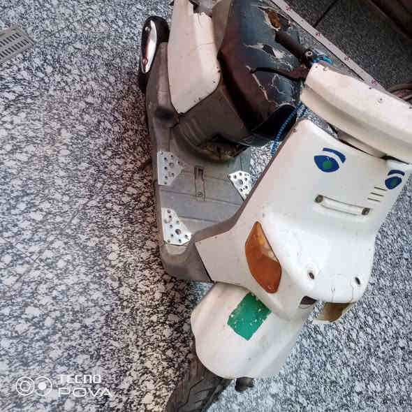 بيكم كوم حديد متروكة طافية  محرك شغال شراي يتصل عل رقم انة مكلف بنشر ب100 بيها مجال  ***********
