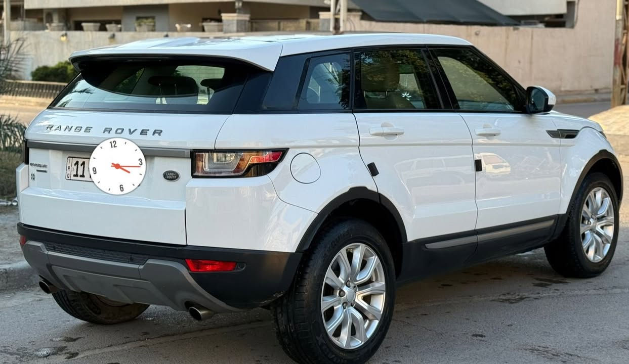 رانج ايفوك 2017 وكالة سردار يعني ماخذيها زيرو مكفوله من صبغ وضربه وكير ومحرك وتبريد وبنوراما وصدر وتخم تابر وفيتبمب ودهن جديد وهزه وسنويه وارقام بسمي وماشيه 90 الف كم حقيقي جديده بمعنى الكلمه بيع وامراوس السعر 165$ مكانها بغداد العامريه للاتصال او اي استفسار *********** بي واتساب والخاص مفتوح
