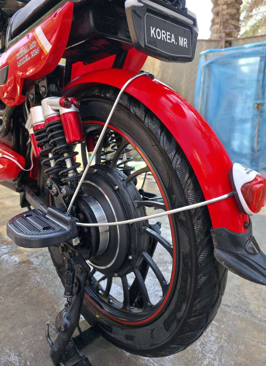 السلام عليكم
بايسكل شحن للبيع 🚲

موديل 2024 استعمال سنة واحدة فقط
التحكم عن بعد ، اشارات هورن شاشة كله شغال بحيث اللايت بعده بنايلون الشركة البايسكل نضيف مثل مجاي تشوفون محتاجله فقط تبديل بطاريات
السعر 300 الف وبي مجال بسيط 
العنوان / كربلاء / قضاء طويريج / ناحية الخيرات 
للتواصل ***********
