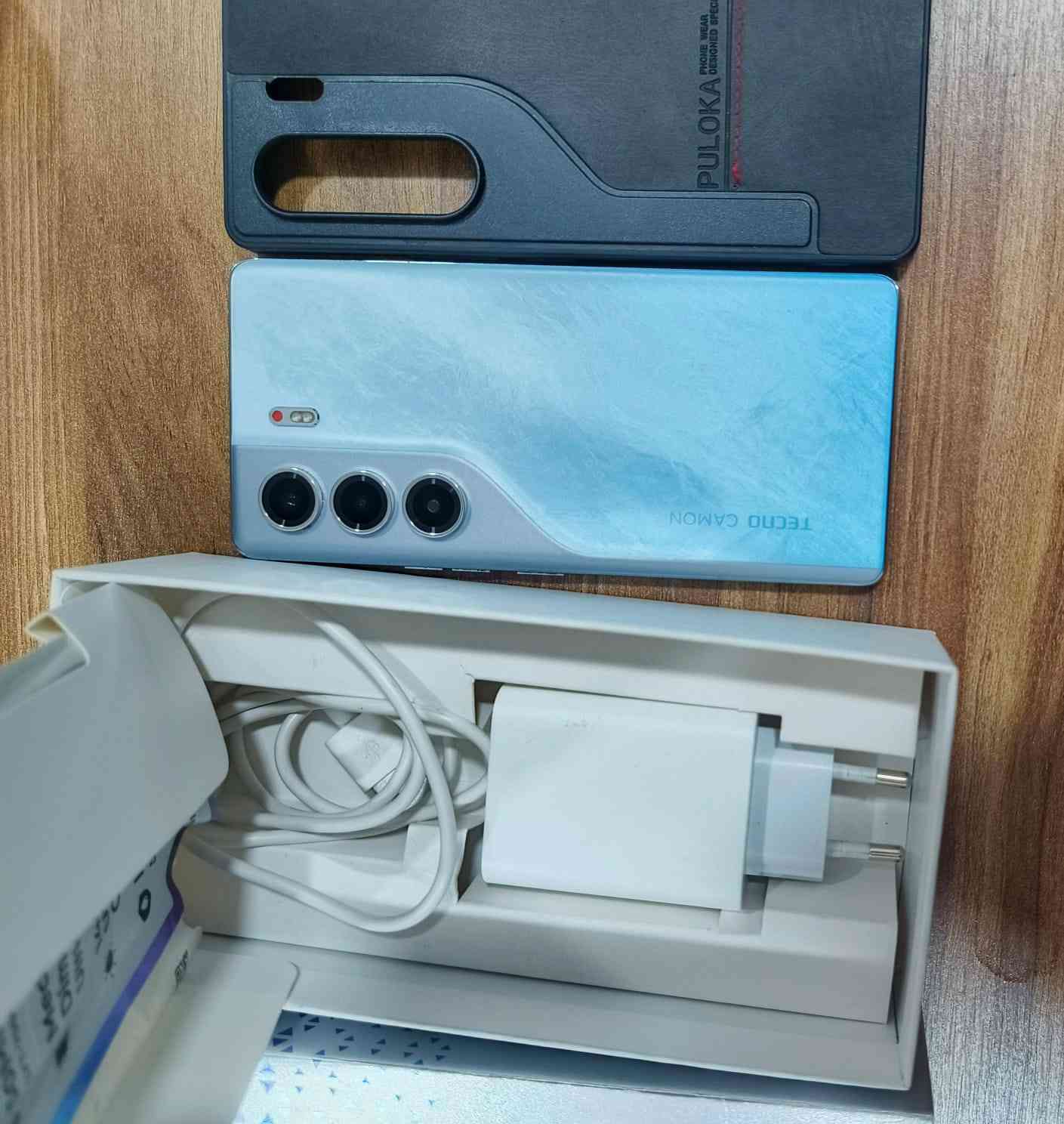 السلام عليكم
تكنو كامون 40 برو فايف جي
ذاكرة 256
رام 12+12
مكفول ونظيف جدا وملحقات كاملة وبي لزكة وحافضه
السعر 250 
مكاني بغداد الامين الثانية
***********
