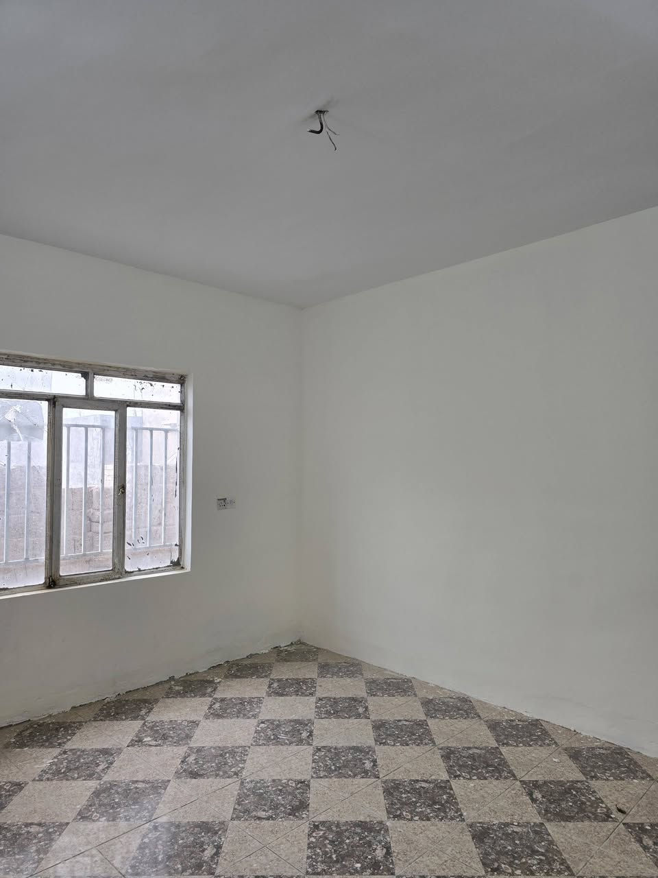 المساحه / 250
الموقع /الجبيريه الثالث بالبدايه  مقابل الطاقه
الغرف/4
الحمامات/2
سند /25 
السعر/ مميز
***********
