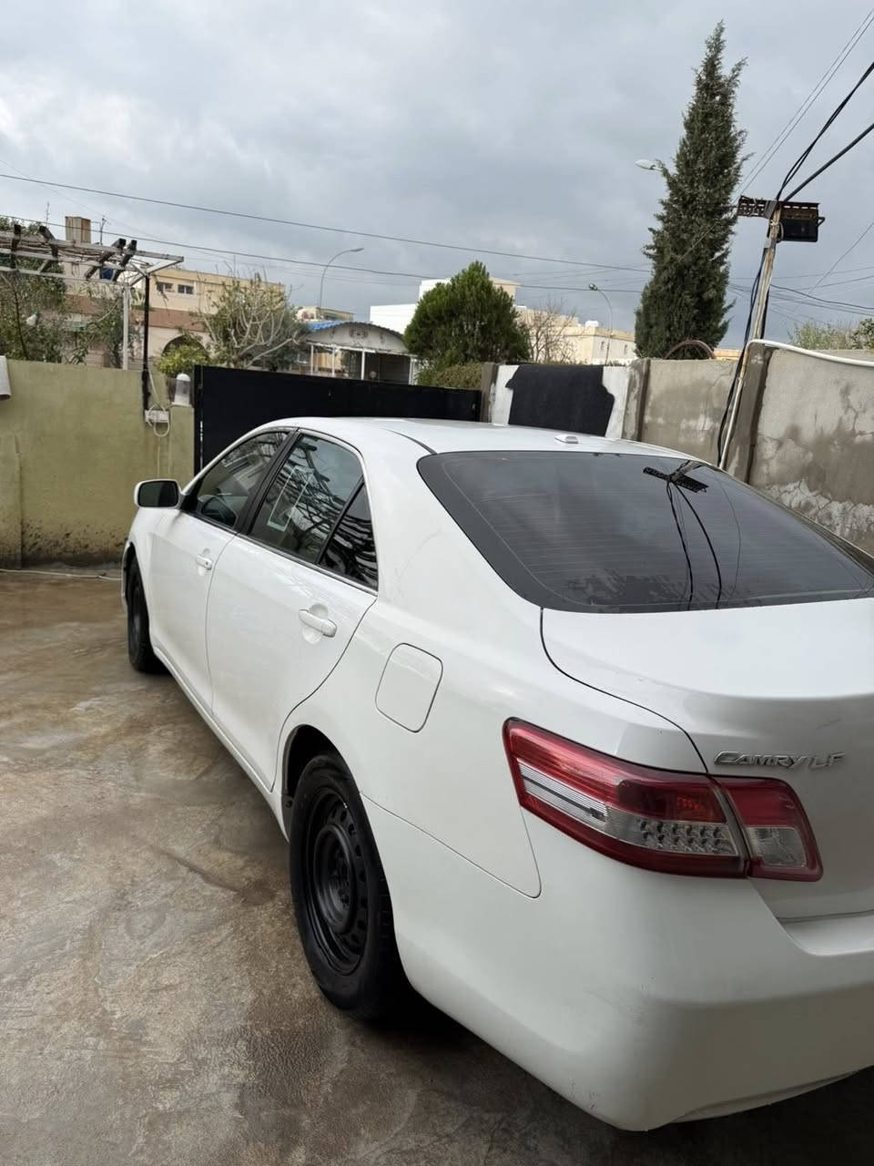 كامري ٢٠١١ أمريكي بدون صبغ 
صاحب المال ***********
الرجاء مو شراي لا تتصل .. جزيل الشكر
