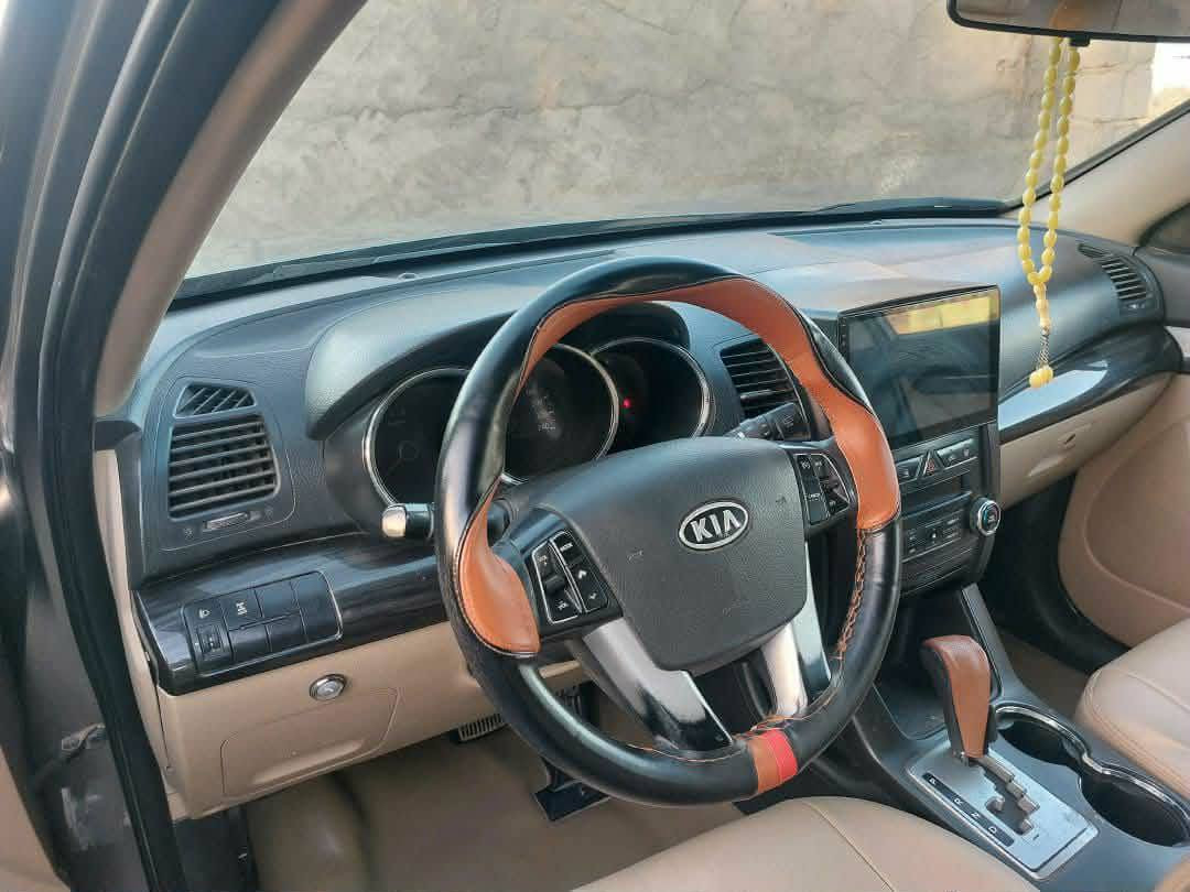 سورنتو ٢٠١٠ خليجيه
فول عدا البصمه شاشة ايباد كامرة دوارة
حساس خلفي مكفوله عدى شبرين بارد باب الخلف الصدر تخم تاير باتري جديد سيارة جاهزة من كل النواحي مكينه وكير كفاله
4سلندر العنوان كربلاء.الهنديه
السعر 135$ وبي مجال بسيط
للاستفسار الاتصال على الرقم
***********
