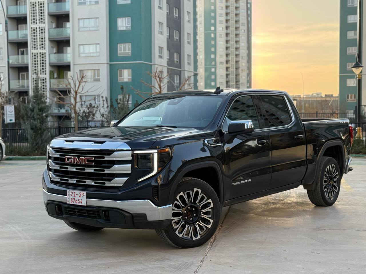 مۆدێل ٢٠٢٣ 
***********
مواسەفات،SLE فول 
محرک ٤ سلندر ٢٧٠٠ توربۆ 
طابينها بكلين تايتل، باب ورا سايق صبغ بمب امريكا و بودي ورا سكن همينه
سعر ٣٣٥  
مجال بسیط السليمانية, العراق
