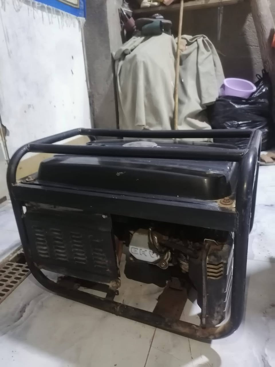 سلام عليكم مولد للبيع نضيفه مستخدمه شهر واحد استره الاستفسار ***********
