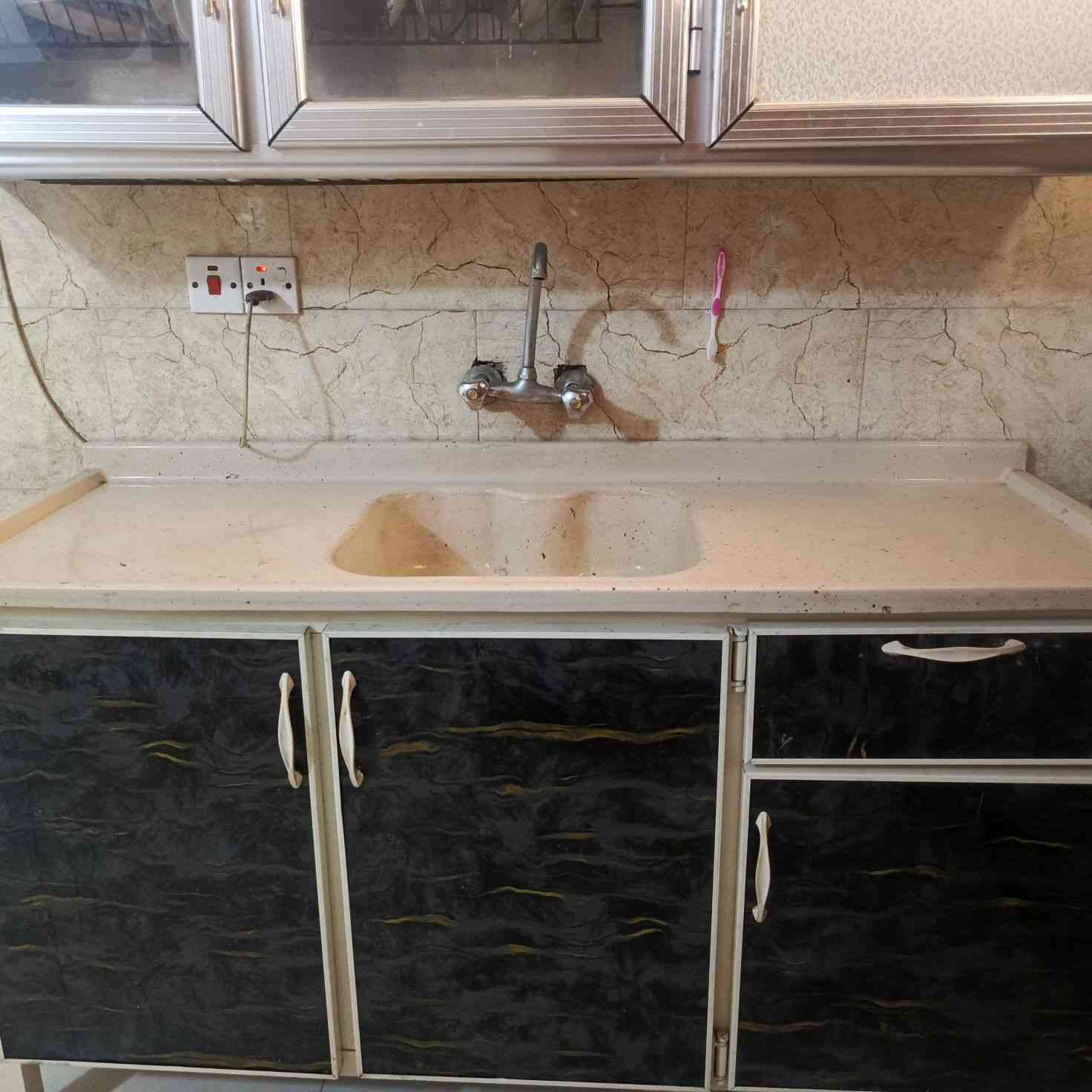 سلام عليكم طباخ اخو الجديد نظيف كلش 350 وبيه مجال سنك مرمر ب150 وبيه مجال وكاونتر ب100 وبيه مجال العنوان  بالحصوه


**إذا كنت صاحب هذا الإعلان وتريد حذفه لأي سبب، رجاءا أرسل رسالة إلى الدعم الفني**