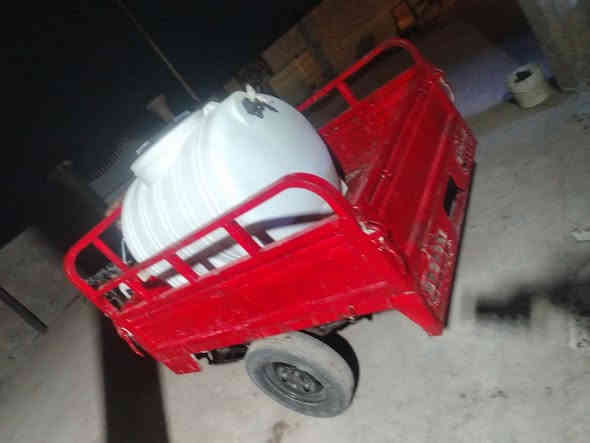 السلام عليكم شباب ستوته ادوات دايوانه سعر 550 وبيها مجال ومكاني البصره  سيد سامي الهارثة ***********
