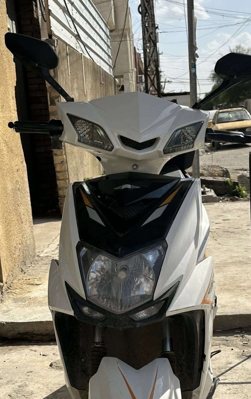 سكنس شحن
ملف 1500 حقيقي
6 بطاريات
24 امبير حقيقي
السعر 550 وبيها مجال
 ‭0773 009 1180‬
