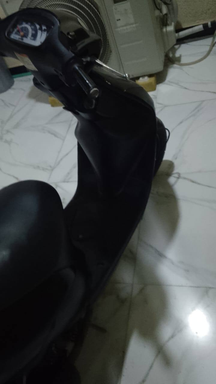 سلام عليكم دراجه سوزوكي ما فتوحه جديده دراجه نضافه فوال350 السعر  الرقم واتساب وخاص مو جود ***********
