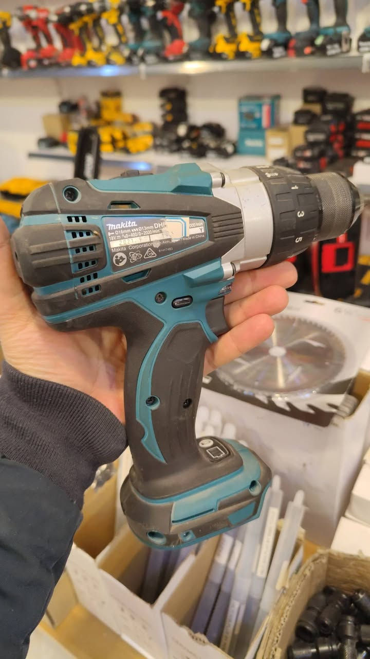 دریل ماکیتا فارغ .شرط فحص 95% نظیف
سعر 75الف


**إذا كنت صاحب هذا الإعلان وتريد حذفه لأي سبب، رجاءا أرسل رسالة إلى الدعم الفني**