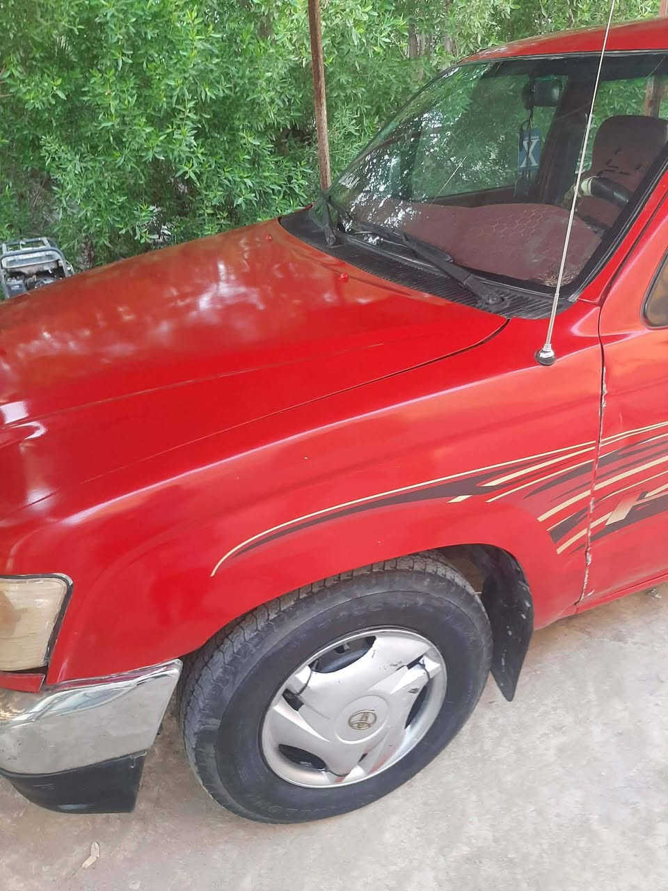 السلام عليكم
جمره 2005مصبوغه عام جماليه فقط شاصي مكفول مكينه كير خير من الله 

رقمي ***********
