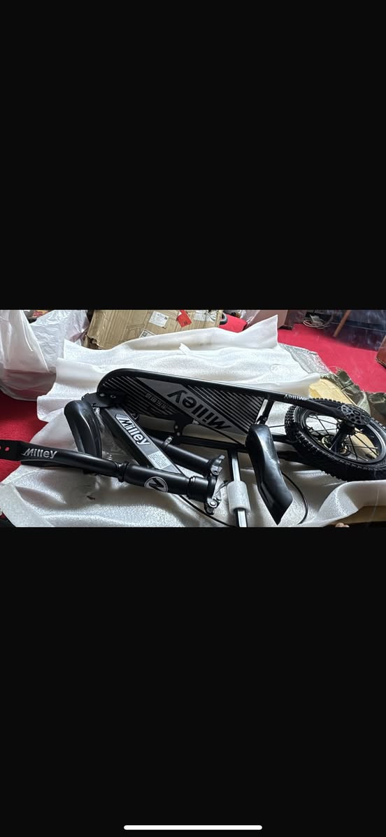 سكوتر قابل للطي كبير وثقيل ويتحمل أوزان ثقيله مو شحن السعر  60 الف


**إذا كنت صاحب هذا الإعلان وتريد حذفه لأي سبب، رجاءا أرسل رسالة إلى الدعم الفني**