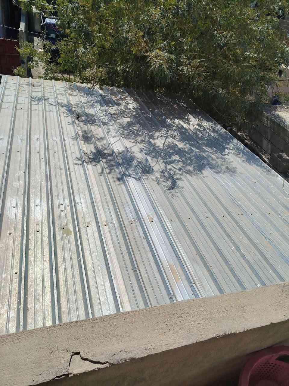 السلام عليكم قمريه للبيع طول 5امتار عرض 4حديد النوعيه زين جنكو الأصلي سعر 350 يرجو الاتصال ***********
