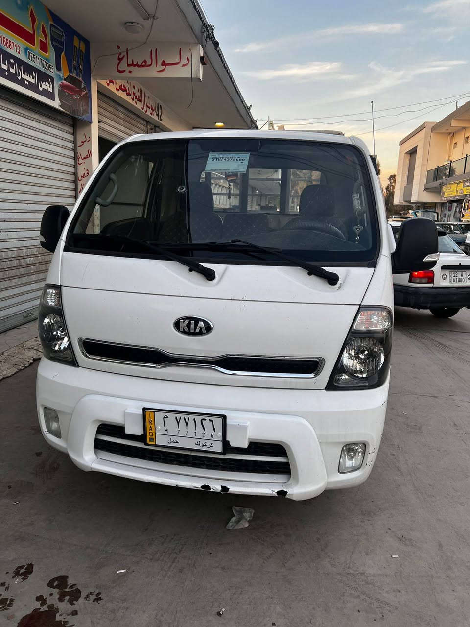 كيا موديل 2018 محرك 2700 بيها شويه خياس الدوسه  باب السكن سياره باسمي شرط التحويل المحرك بخيط بخار ماكو تنقيص بس خيط بخار   السنويه صاقطه
بقيه التفاصيل ***********
