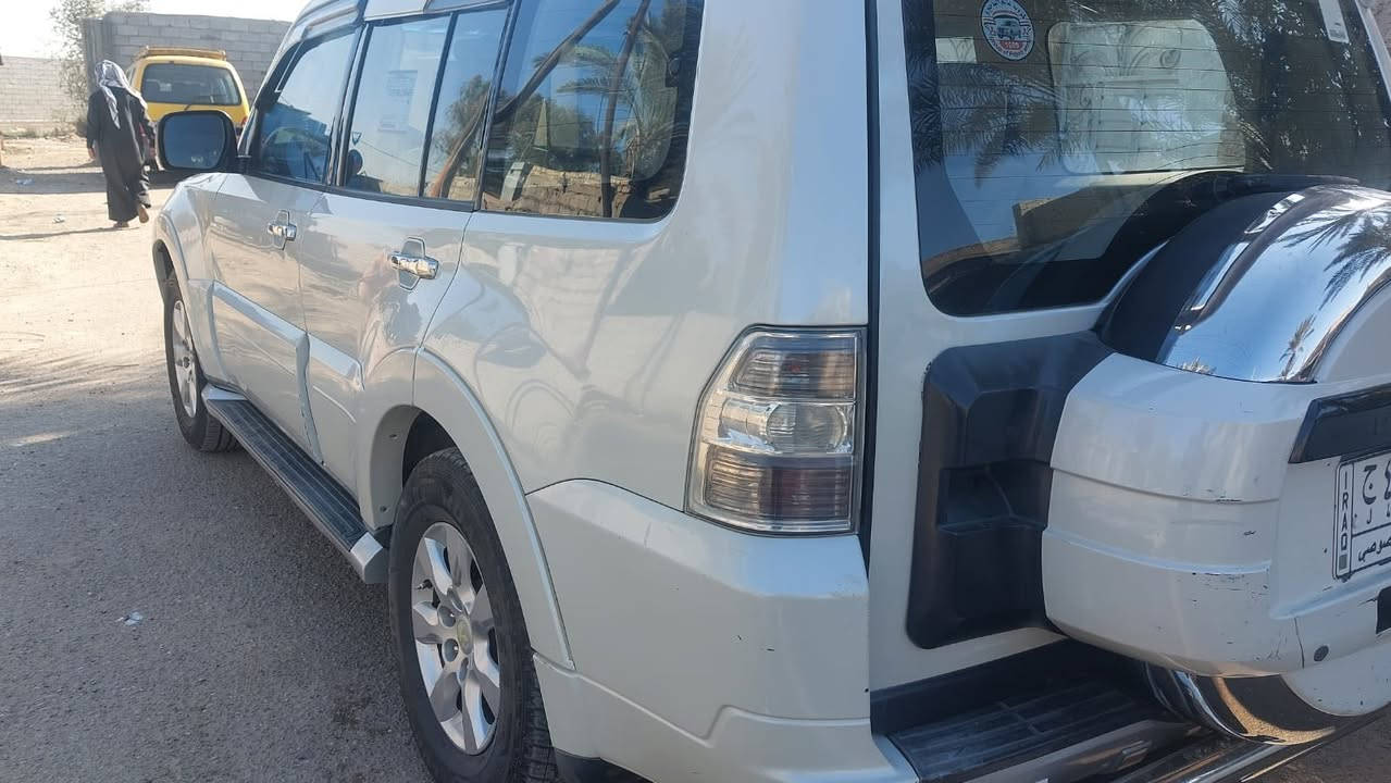 سلام عليكم باجيرو ٢٠١٠ حبتور فول مواصفات مكفوله للبيع او مراوس حسب القناعة السعر 150 وبيه مجال ***********
