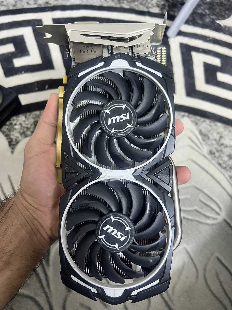 كرتين عاطلات فحم
الاول 3060 بالت 12 كيكا 
الثاني rx580 كيكا 8 msi 
اطوني سعر وبل عافيه


**إذا كنت صاحب هذا الإعلان وتريد حذفه لأي سبب، رجاءا أرسل رسالة إلى الدعم الفني**