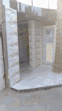 بيت للبيع بسبب الوعود الكاذبة
بيت سند 25مفوض بالطابو في حي وأحد آذار الناحيه مساحته 350 قريب على جامع الحسن 
يتكون من طابقين الاول يتكون من صحيات خارجيه وحمام داخلي ومطبخ حار وبارد واستقبال الضيوف وصاله وغرفتين وترك البيت كامل سيراميك الطابق الاول أما الطابق الثاني يتكون من ثلاث غرف وصاله وحمام الطابق الثاني فقط سيراميك نقص السعر175مليون وبي مجال للتفاوض للاستفسار الاتصال على الرقم او واتساب ***********
