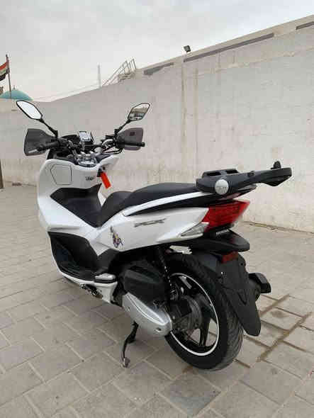 السلام عليكم دراجه PCXللبيع جيل الثاني ياباني الدراجه كفاله عامه سبانه ماممدوه عليها صارلها شهر من نازله من الرمبه مكفوله من محرك ضمان سنه من كهربائيات دراجه مكانها بلديات ضهر بيك جكن السعر اتصل على هذا الرقم وتساب فقط ***********
