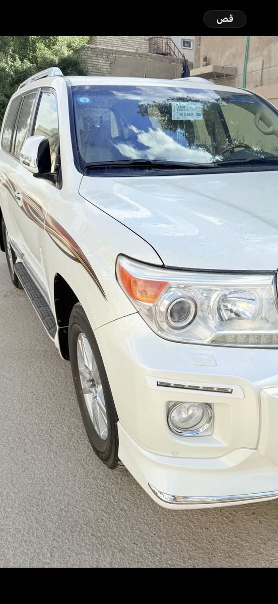 سلام عليكم 
تويوتا  لاندكروز 
موديل 2013 
شركت ساز 
فول موصفات واحد على واحد 
مكينه 8 اسلندر 4600 سبير ما نازل 
عده ما مفتوحه مكفوله كفاله عامه 
عدد بصمات اثنين ماشيه 73 ألف 
رقم أربيل الدولي تحويل ثاني يوم 

السعر عند الاتصال 
الهاتف ***********
مكان السياره بغداد
