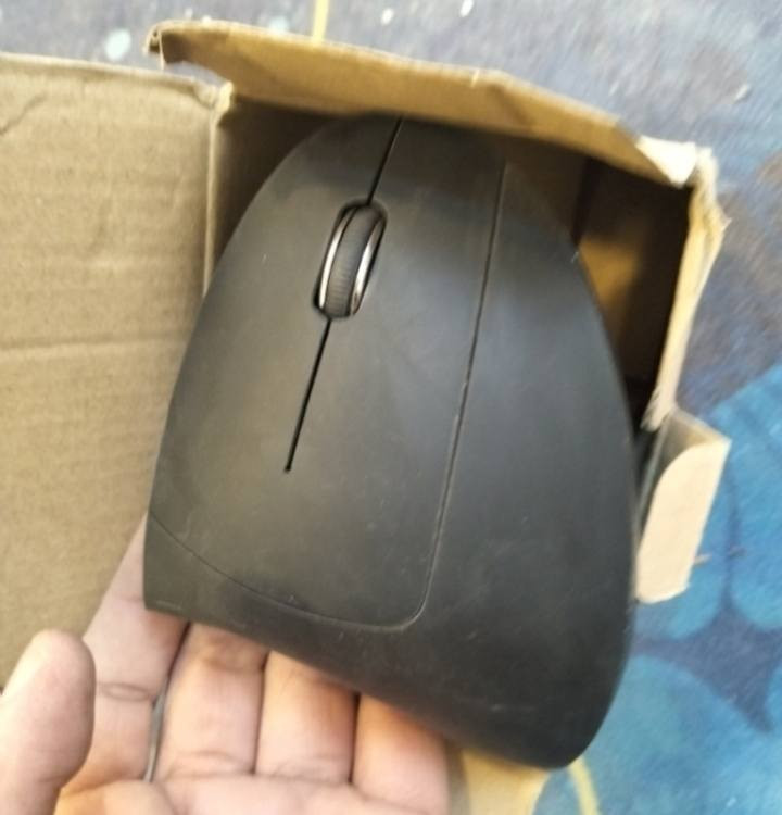 ماوس للبيع شرط احترافي وجديد ماركه TSV اكتبلي سعر وبل عافيه


**إذا كنت صاحب هذا الإعلان وتريد حذفه لأي سبب، رجاءا أرسل رسالة إلى الدعم الفني**