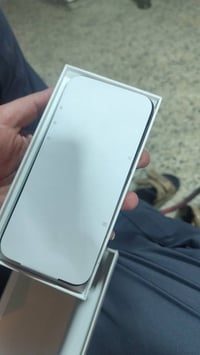 ايفون ١٦ برو ماكس • ٢٥٦ • بطارية ١٠٠