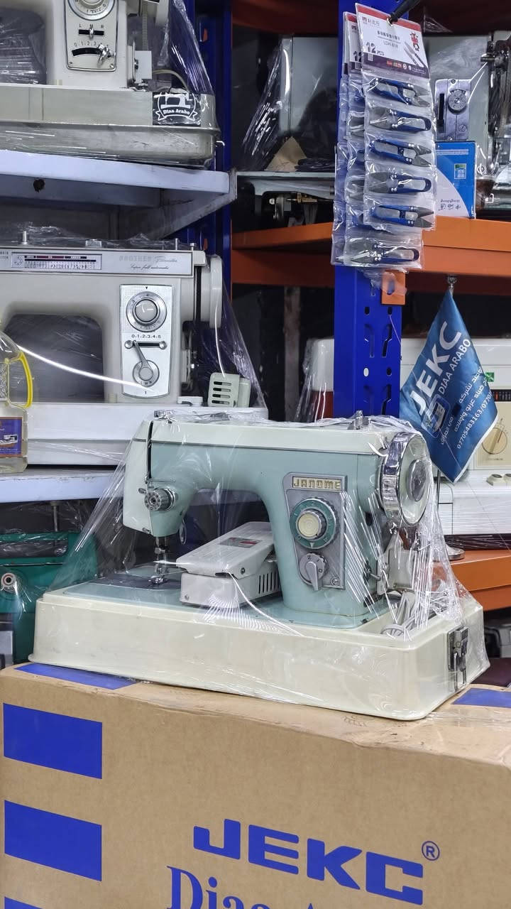 مكائن ياباني اصلي بضمان لمدة عامين 
خياط عدل فقط تعمل علا كل انواع القماش
للاستفسار واتساب
***********
