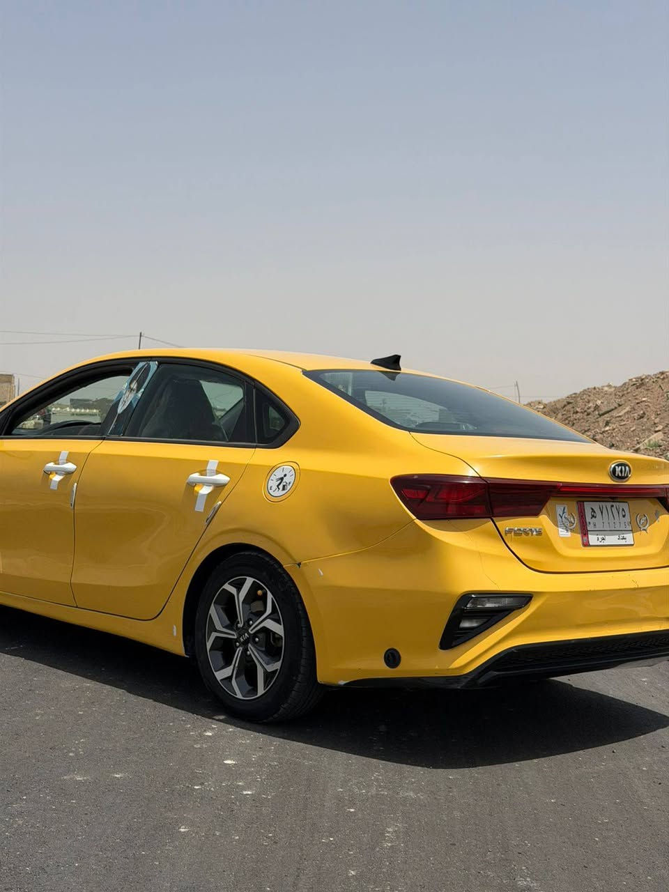 سلام عليكم شباب 
للبيع 🚘
كيا فورتي موديل 2021
اللون: أصفر
الممشى: 99 ميل
المواصفات: نص فل
السيارة بحالة ممتازة جداً،
محرك وكير كفالة ✅
لا تحتاج أي صرف، استخدام مرتب ونظيف.
السعر: 128 ورقة قابل للتفاوض بالمعقول.
واتساب 📞 ***********
