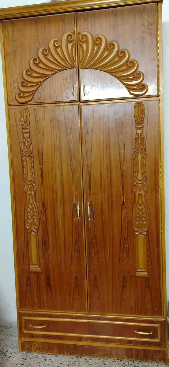 السلام عليكم
غرفه نوم جديده للبيع  السعر مليون و٣٠٠ وبيها مجال
التفاصيل:
غرفه جديده ونضيفه مابيها اي قشط خشب صاج وحيل حيل نضيفه 
للتواصل على الرقم {***********}

