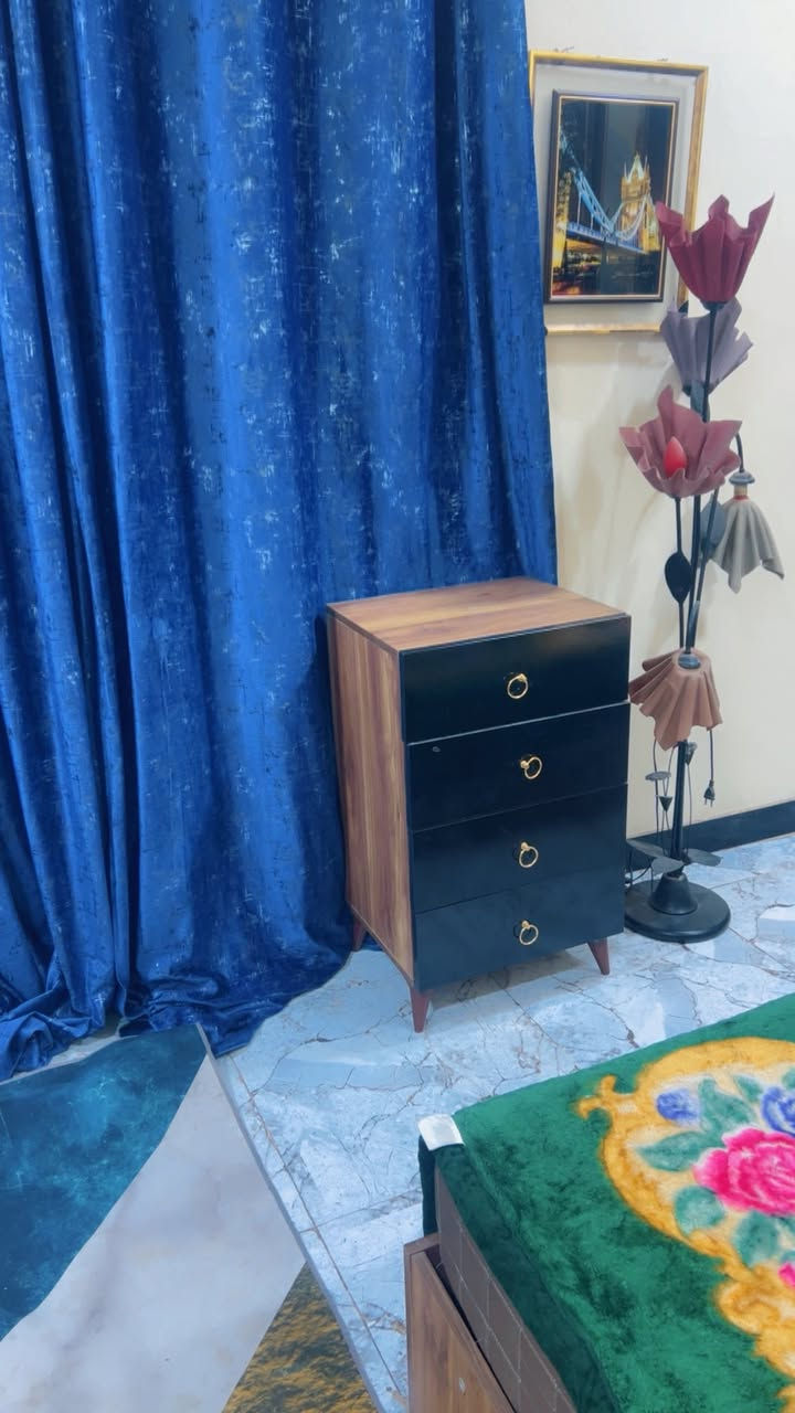 سلام عليكم غرفه نوم تركي 6 قطع لبيع استفسار. ***********
