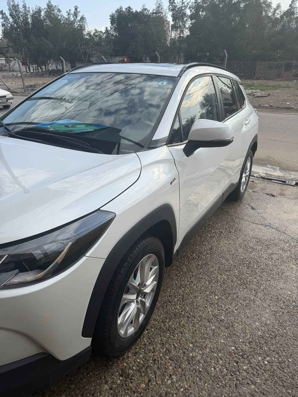 السلام عليكم كورلا كروس. موديل 24  فول مواصفات بسمي رقم بغداد مكفوله كفاله عامه ماشيا 10 تالاف رقم بغداد فتحه وبصمه وبيها هواي مواصفات السعر 165 وبيها مجال مكاني الكرخ الشرطه الخامسه هاتف ***********
