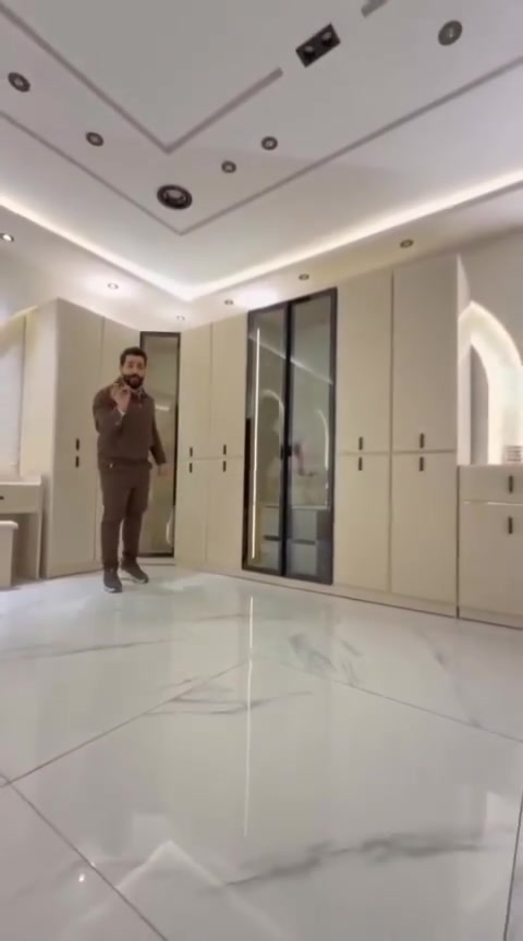 *لا نتعامل في التقليد نهائياً*

*وموديل ARWزاوية*    وغيرها هي من

*تصميم خاص👀
*وما موجود في السوق  تقليد*

*تم وصول موديل*   *ARWزاوية* نفرين 
9قطع 
كنتور زاوية
 برغ وجوي حديد
سرير عدد 1
كومدي عدد 2
ميز تواليت 
درور 
اناره بل كنتور 
اناره بل ميز تواليت


**إذا كنت صاحب هذا الإعلان وتريد حذفه لأي سبب، رجاءا أرسل رسالة إلى الدعم الفني**