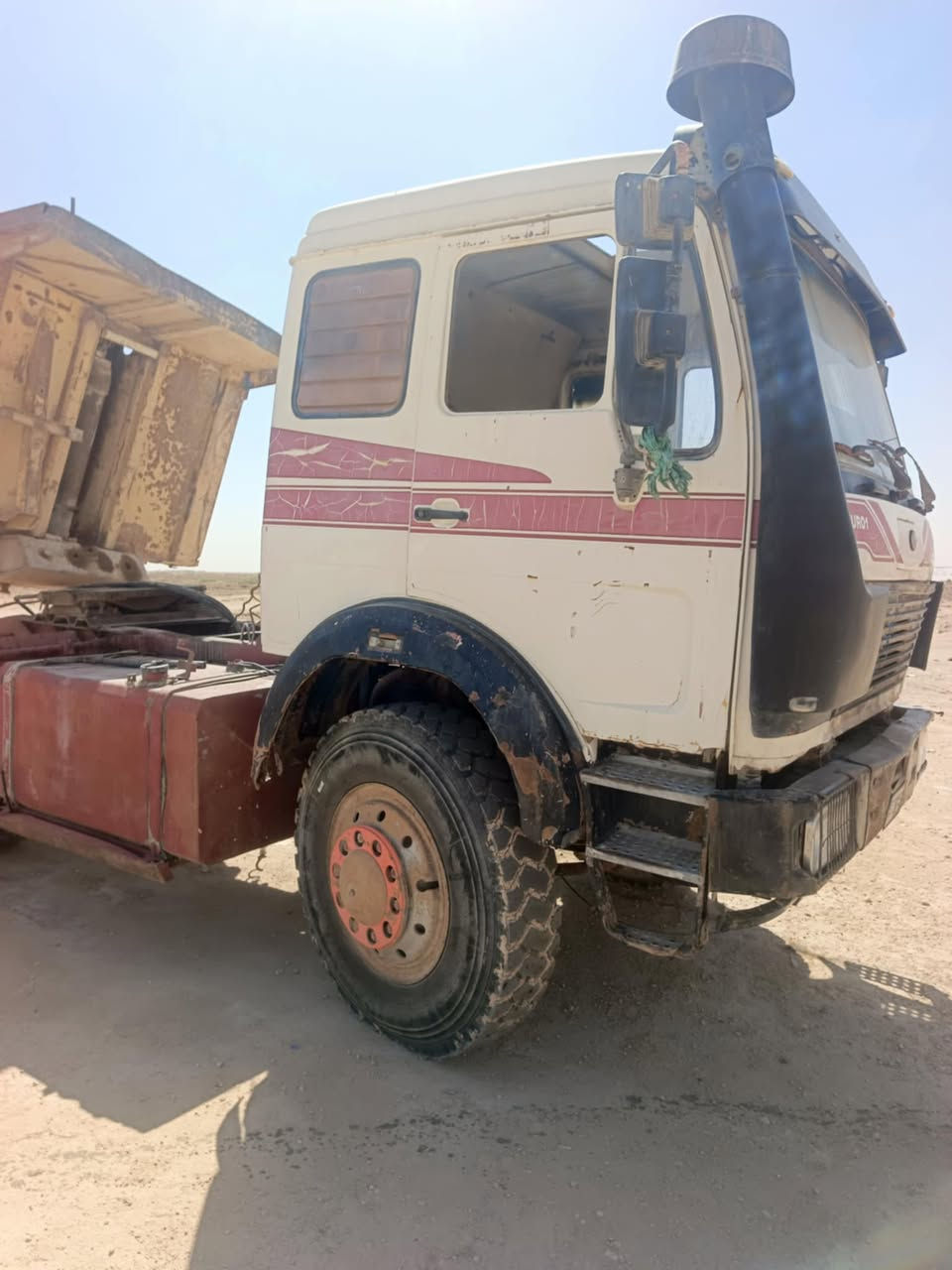 سياره للبيع موديل 87 محرك 10 كير 160 بكاني نجف اي استفسار ***********
