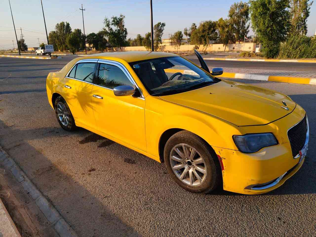 سلام عليكم اخواني أوباما للبيع تكسي
موديل 2013 كير و مكينه شرط تخم تاير جديد تبريد ثلج🥶

منظومه غاز 80لتر  كهربائيات شرط  سبب البيع ماعدنه شغل بيه سياره بيه خير من الله تاخذه نقابه صفر

ضرر تعديل بل جاملقات الوره  بيه تعديل انما تبديل لا يوجد غرفه مغلفه نضيفه  يعوزه ملاحظات مو ممهمه بس لترتيب 

رقم بغداد بسمي سنويه جديده 

سعر 155💰 وبيك خير وتدلل 

للستفسار ***********

رجاء الموشراي لا يتعبنه وشكراً
