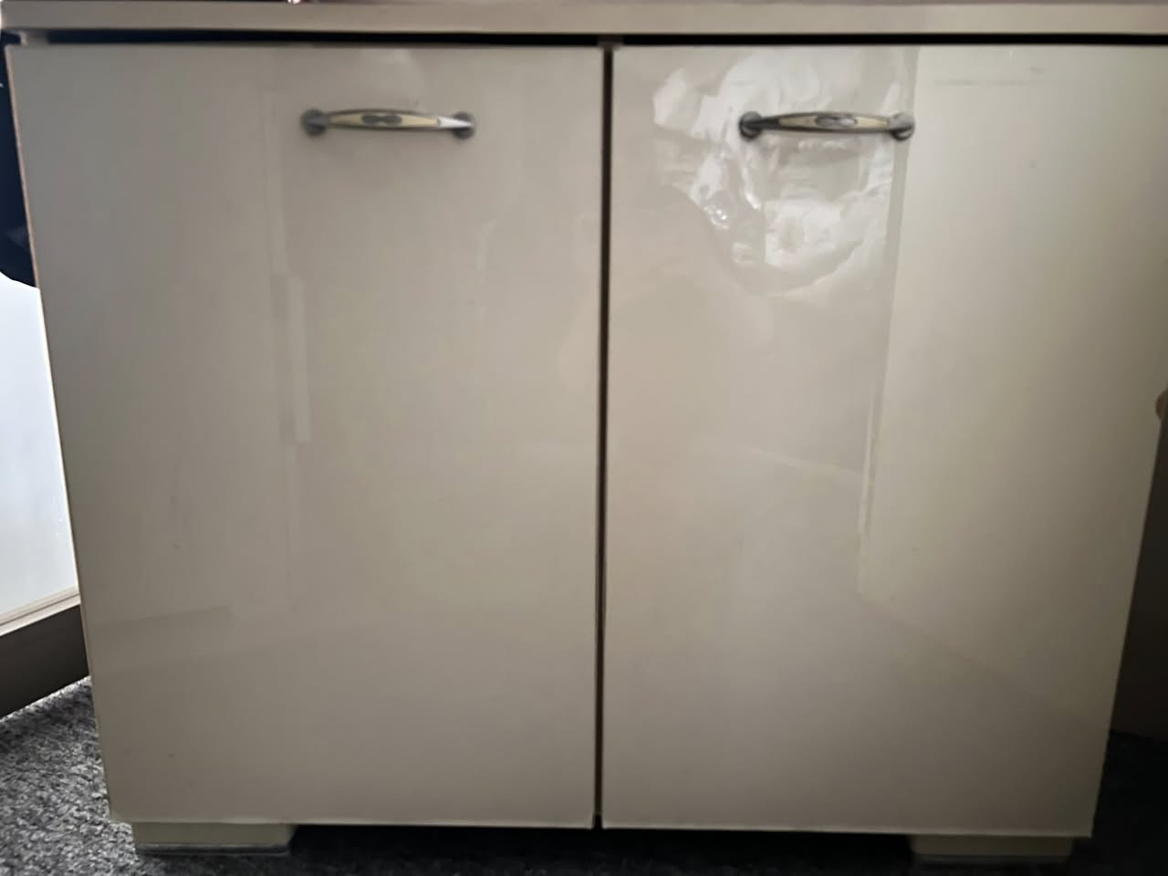 غراض للبيع
لاستفسار خابر على رقم ***********
